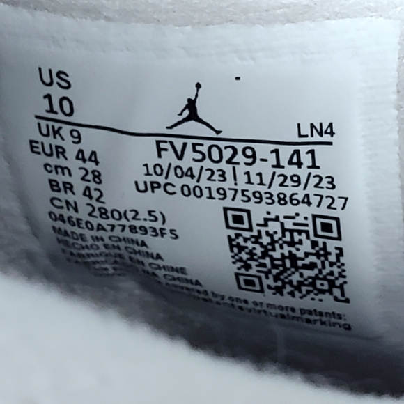 Air Jordan Retro 4 - Picture 11 of 13